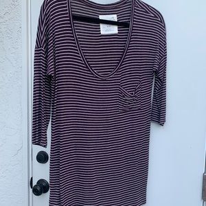 Half length arm, top, stripped, front pocket